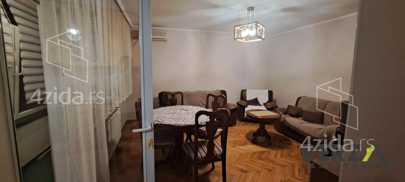 Dvoiposoban stan | 4zida