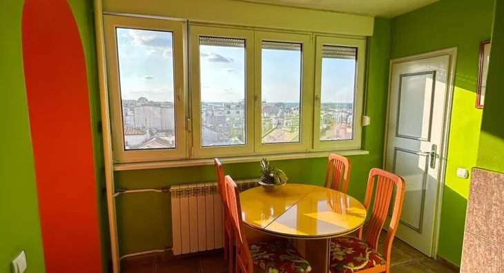 Petosoban stan | 4zida