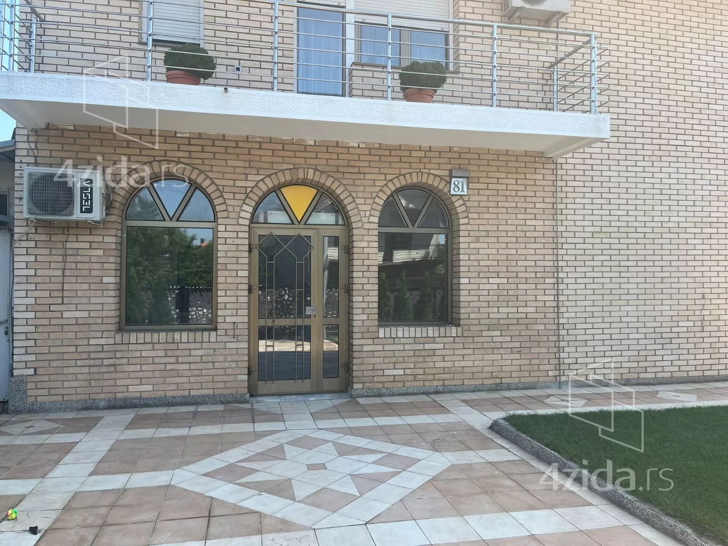 Poslovni prostor | 4zida