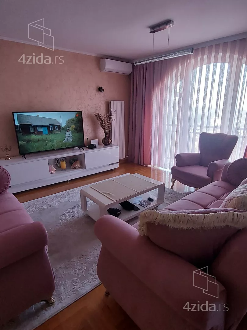 Troiposoban stan | 4zida