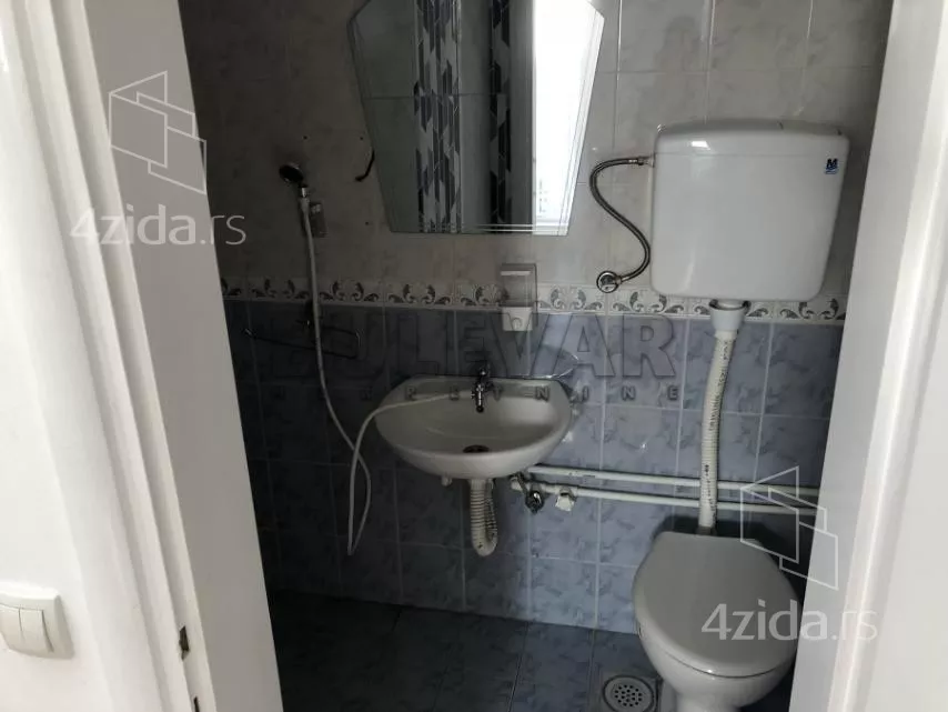 Lokal | 4zida