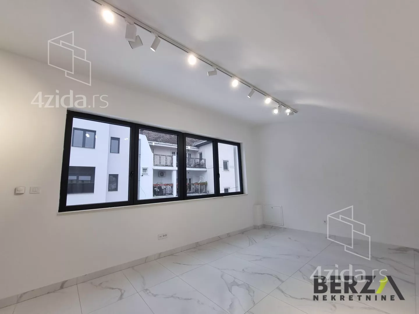 Poslovni prostor | 4zida