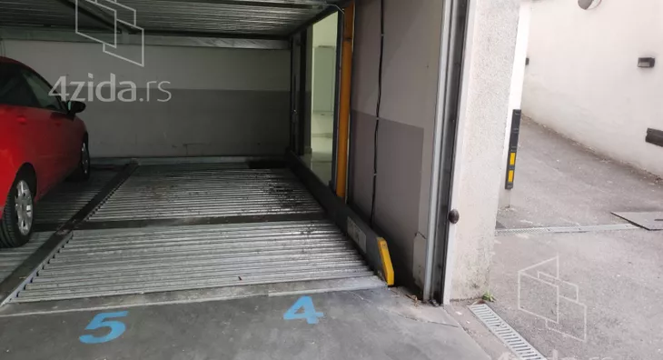 Garaža | 4zida