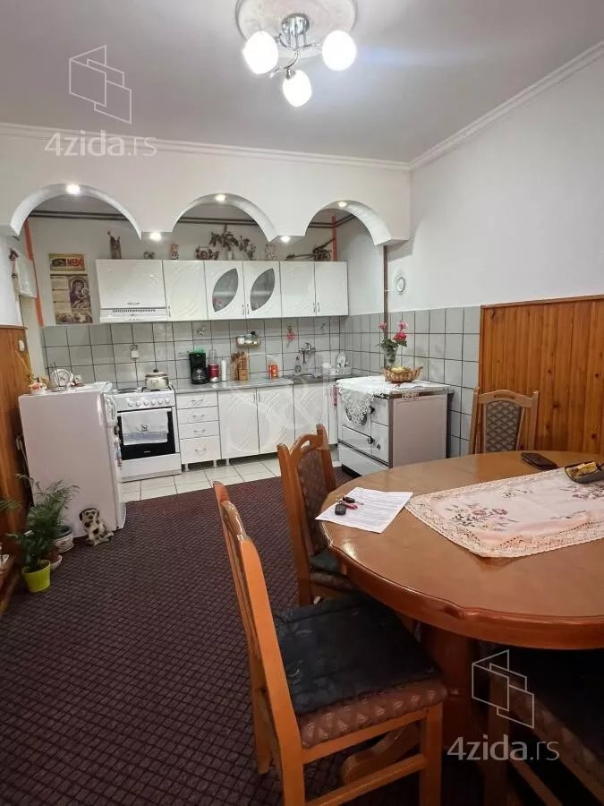 Kuća | 4zida