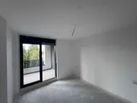 Šestosoban stan | 4zida