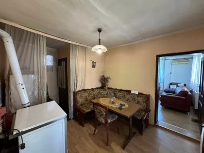 Okolne lokacije | 4zida.rs