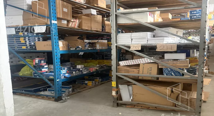 Poslovna zgrada | 4zida