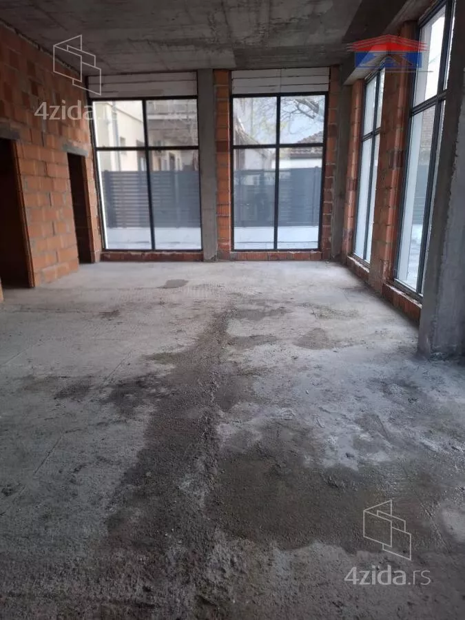 Poslovni prostor | 4zida