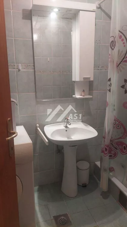 Hadži Ruvimova | 4zida.rs