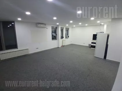 DONJI DORĆOL | 4zida.rs