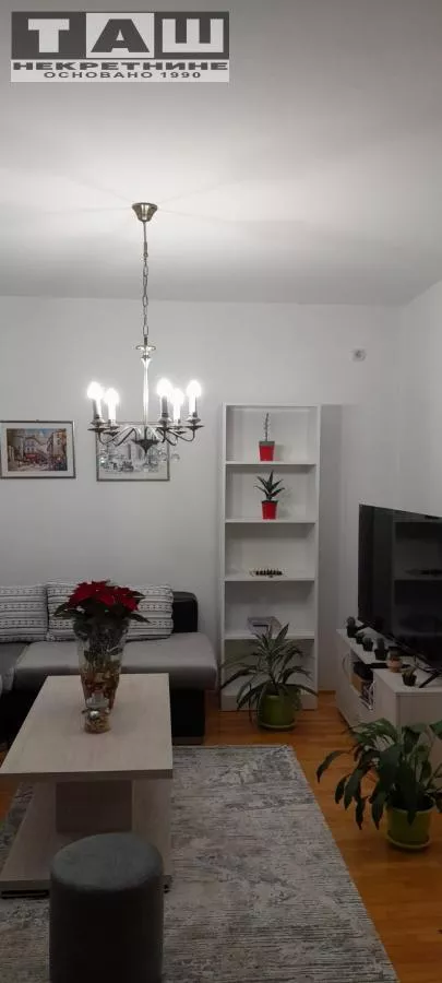 Vašarište | 4zida.rs