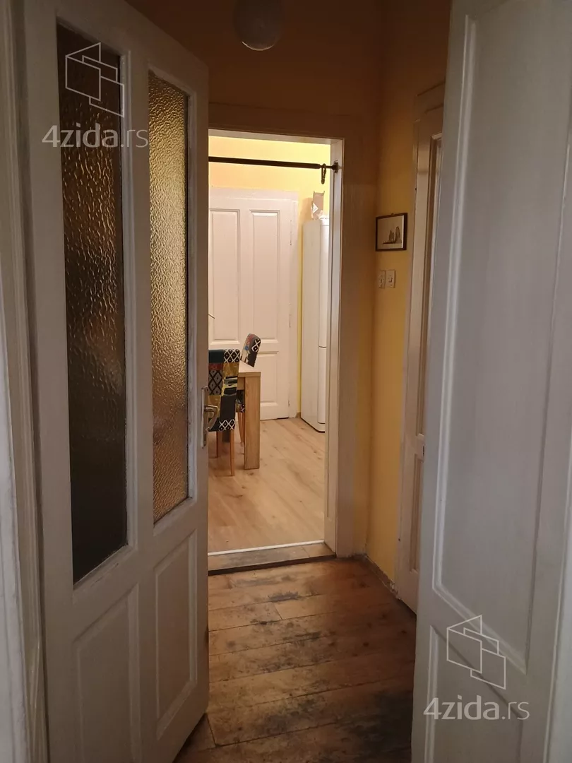 Četvoroiposoban stan | 4zida