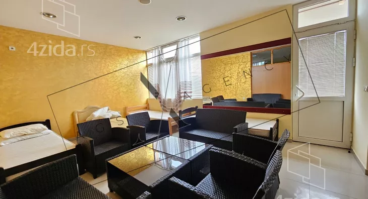 Poslovni prostor | 4zida