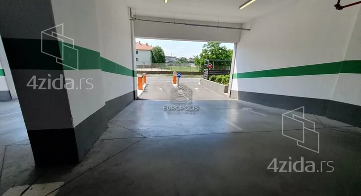 Garaža | 4zida