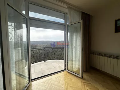 Cara Iraklija | 4zida.rs