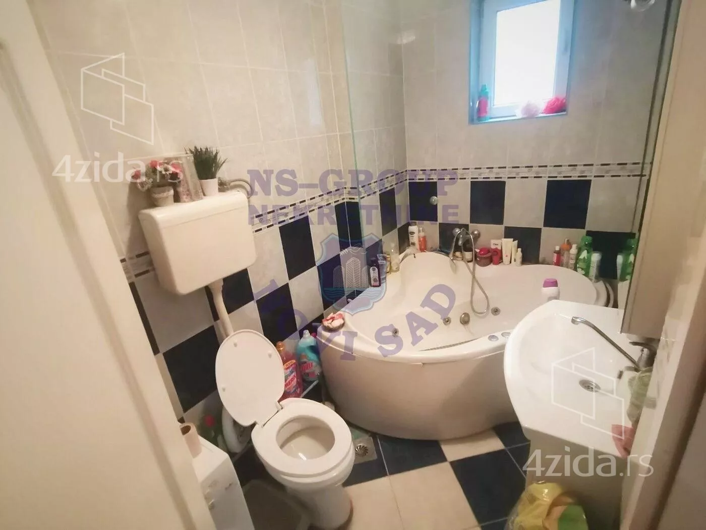 Troiposoban stan | 4zida