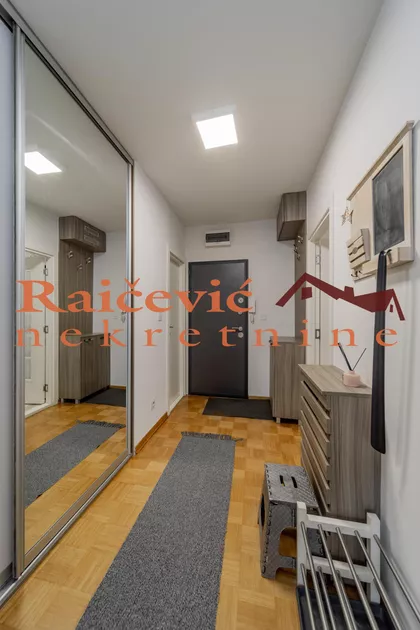 Brace Srnic | 4zida.rs