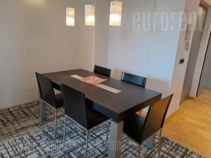 KLINIČKI CENTAR | 4zida.rs