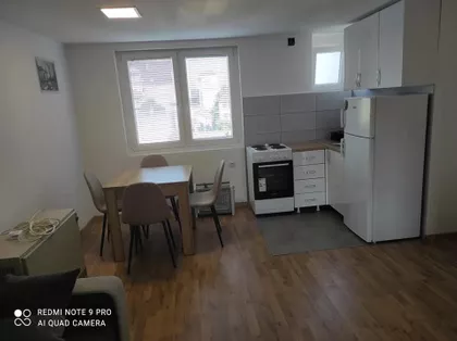 Učitelj Tasina 1 | 4zida.rs