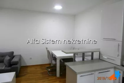 Crveni Krst Vračar | 4zida.rs