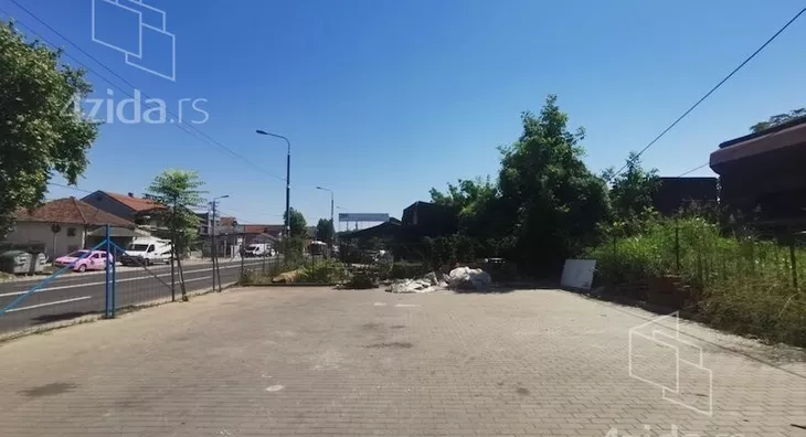 Poslovna zgrada | 4zida