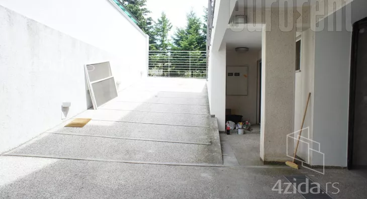 4-etažna kuća | 4zida