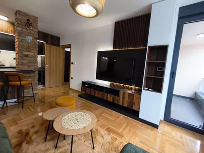 Vojvode Mišića 7 | 4zida.rs