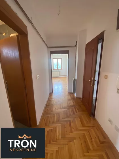 Nemanjina 15V | 4zida.rs
