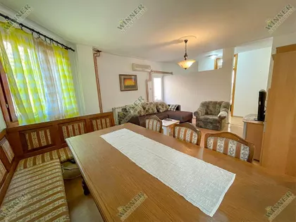 Milana Uzelca | 4zida.rs