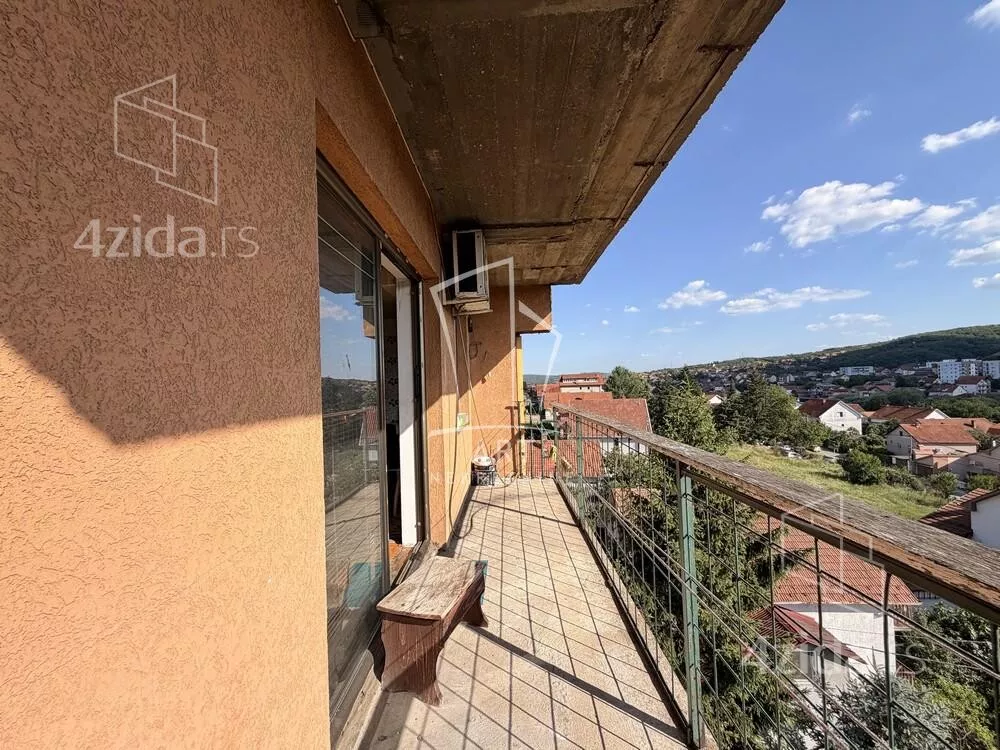 5-etažna kuća | 4zida