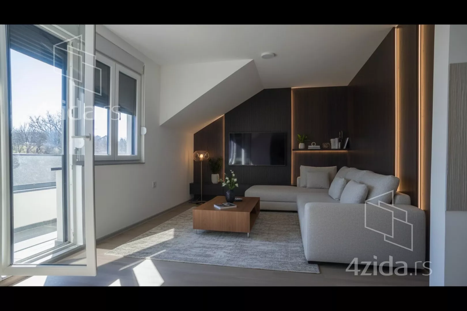 Troiposoban stan | 4zida