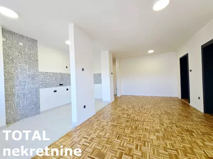 Cara Dušana | 4zida.rs