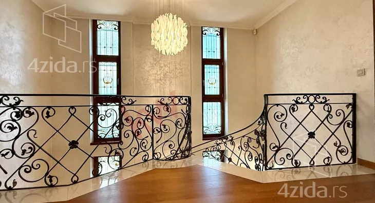 4-etažna kuća | 4zida