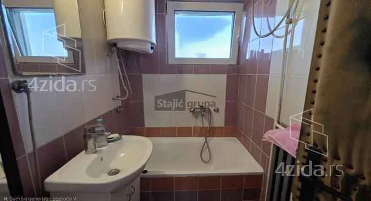 Petosoban stan | 4zida