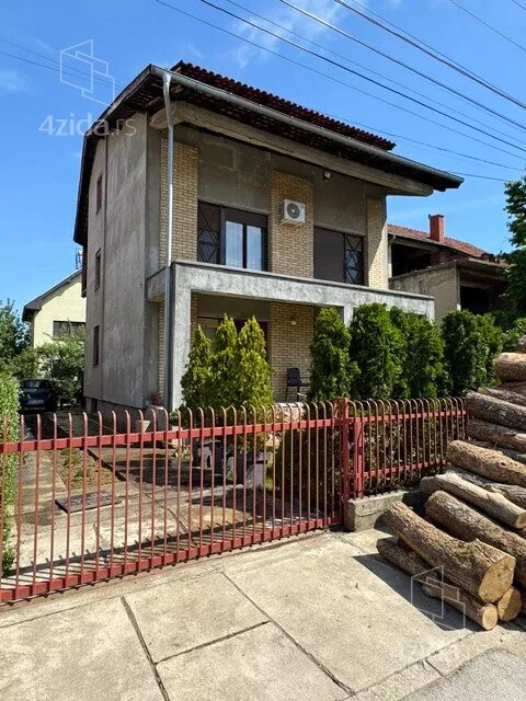 4-etažna kuća | 4zida