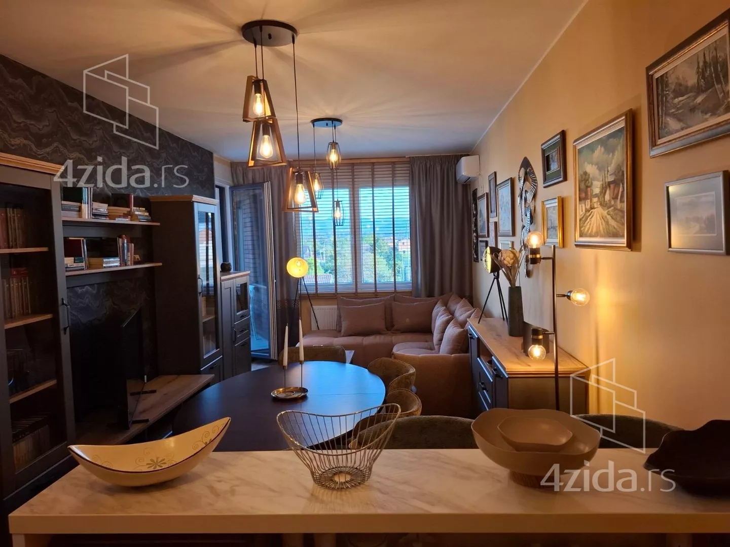 Dvoiposoban stan | 4zida