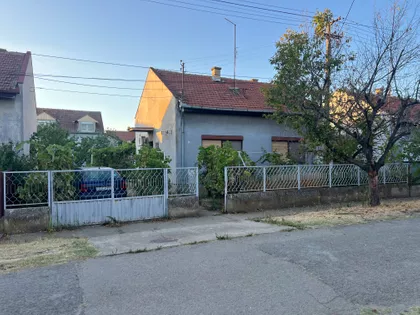 Krfska 9 | 4zida.rs