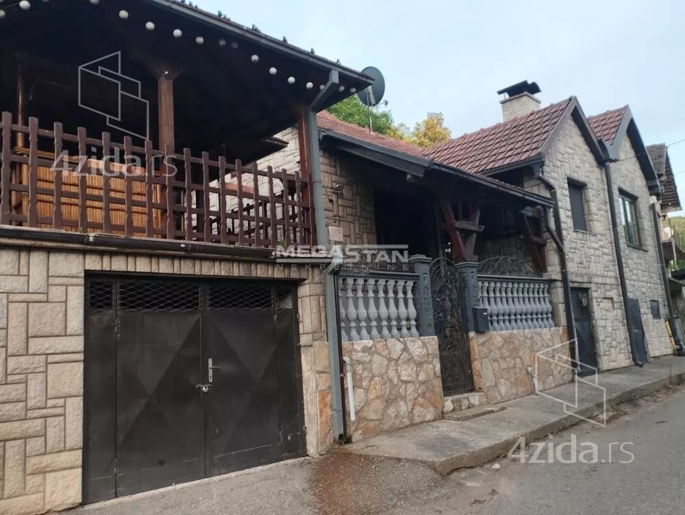 Kuća | 4zida
