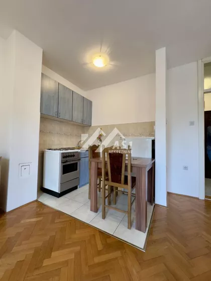 Jug Bogdana | 4zida.rs