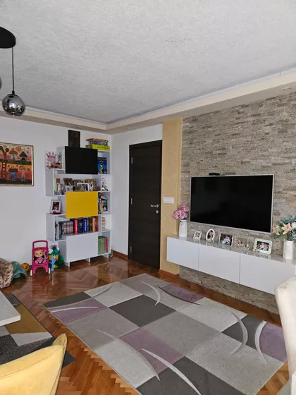 Sutjeskina 22 | 4zida.rs