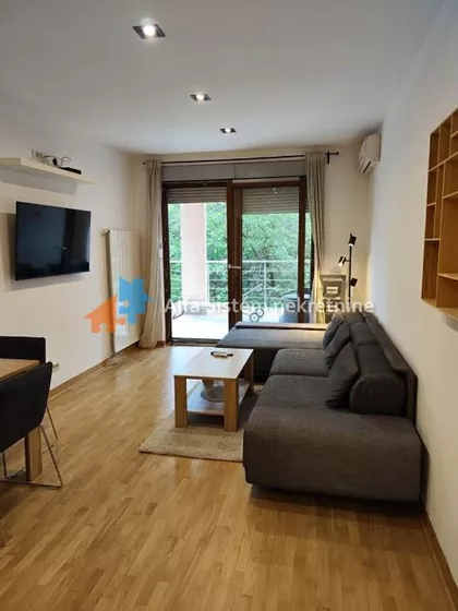 FON - Voždovac | 4zida.rs