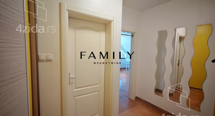 Petosoban stan | 4zida