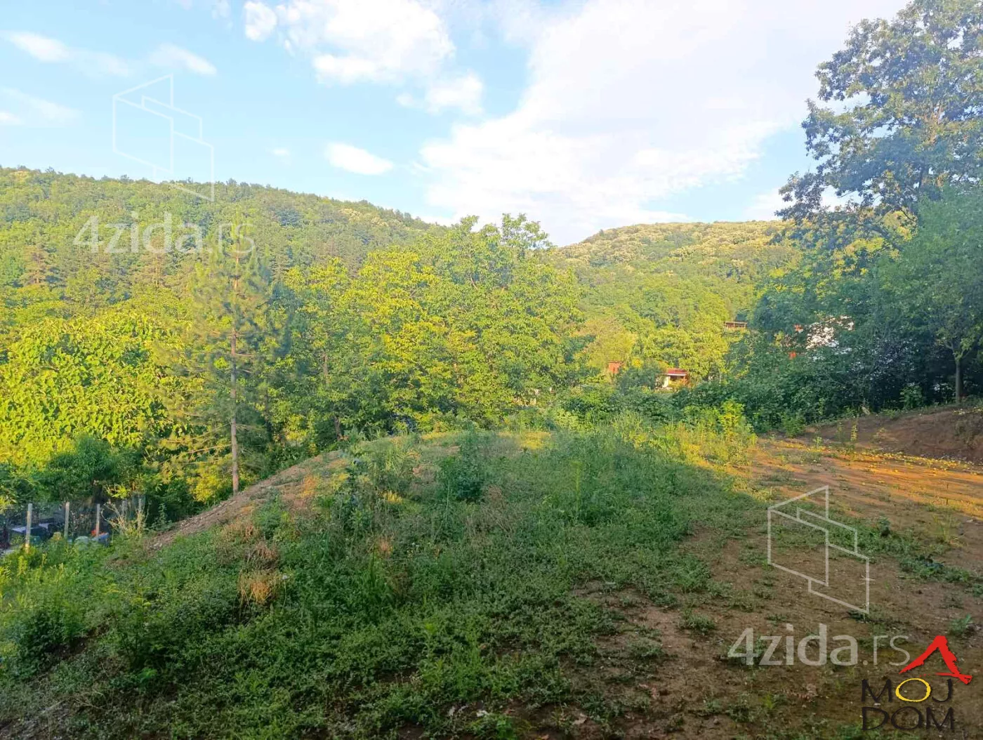 Plac | 4zida