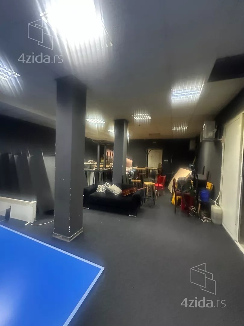 Lokal | 4zida