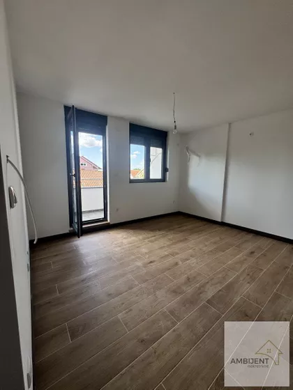 Novi Banovci | 4zida.rs