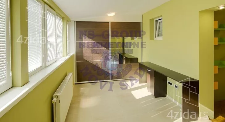 Četvoroiposoban stan | 4zida