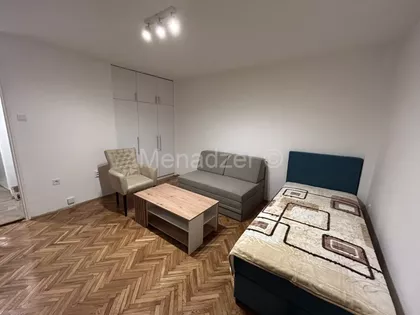 Ustanička | 4zida.rs