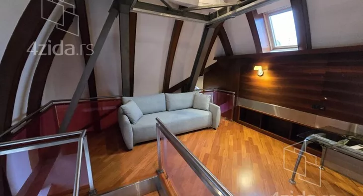 Šestosoban stan | 4zida