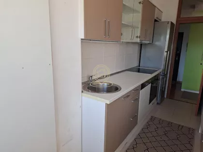 Vukov Spomenik | 4zida.rs