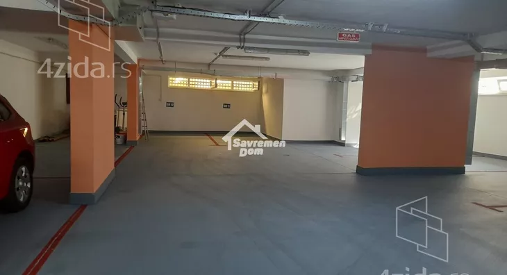 Garaža | 4zida